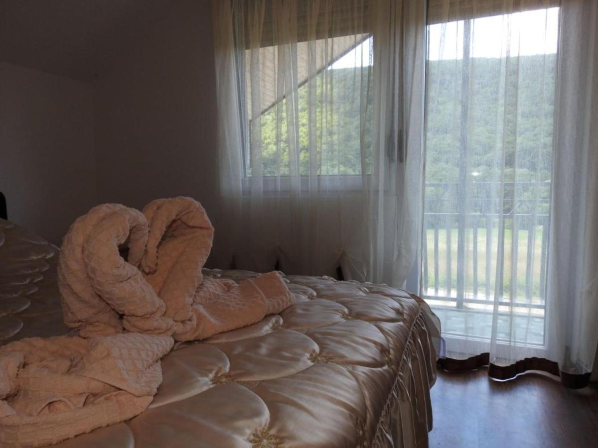 Omar & Una Apartmani Bihać Exterior foto